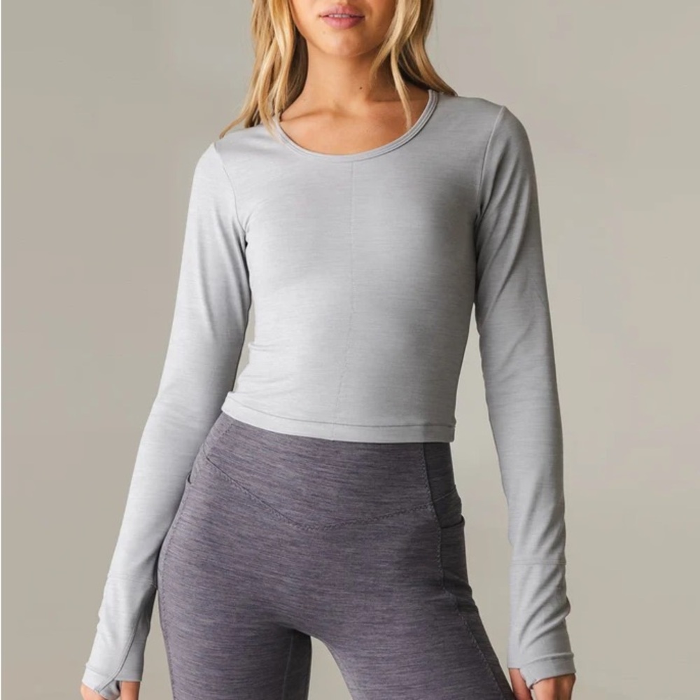 Balance Athletica Light Gray Long Sleeve Top - daydream stitch